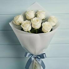 Букет 7 Белых роз Эдлесс Лав в Тарбушево