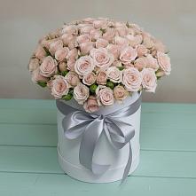 Цветочная композиция из Розы в шляпной коробке в Тарбушево