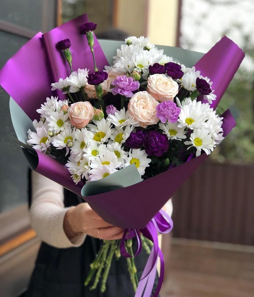 Букет цветов из: Хризантемы, Гвоздики и Розы в Тарбушево