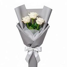 Букет 3 белые розы в Тарбушево