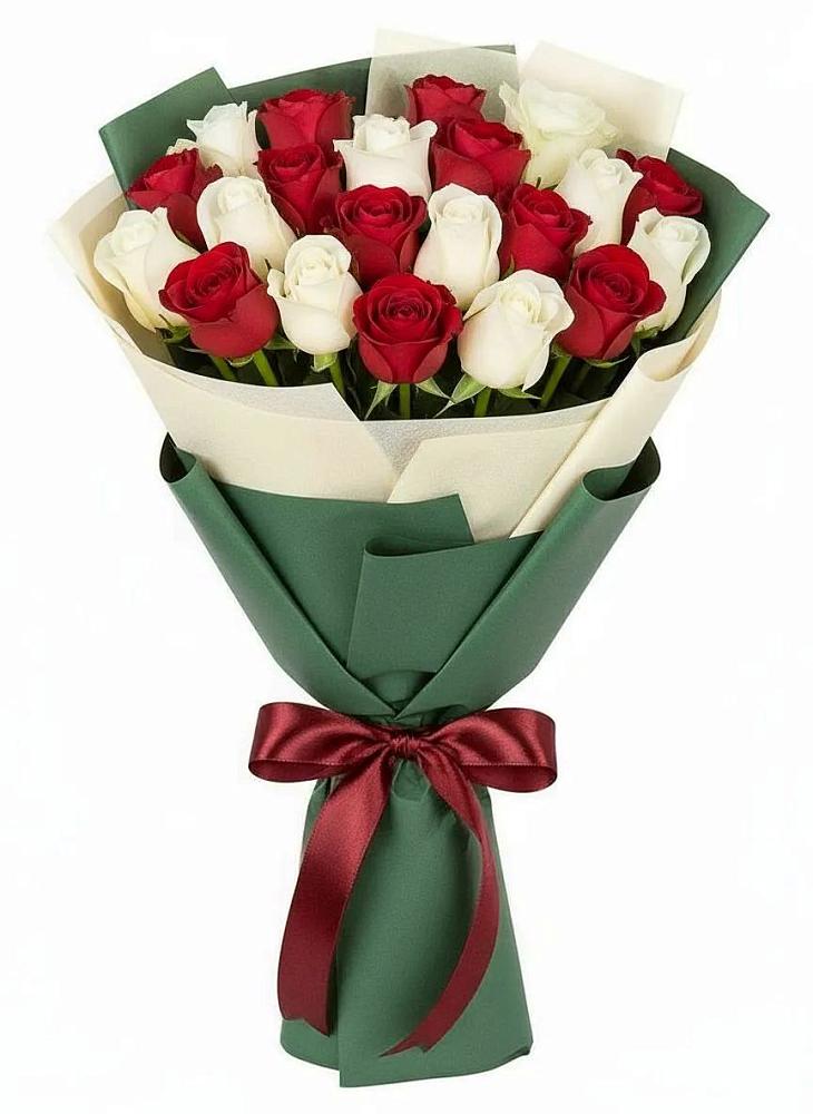 Букет Микс из красных и белых роз в Тарбушево