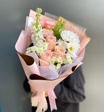 Букет цветов из:  Хризантемы и Розы в Тарбушево
