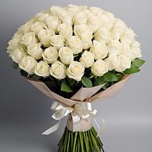 Букет 101 беля роза Белоснежка в Тарбушево