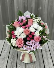 Букет цветов из:  Альстромерии, Гвоздики, Розы и Хризантемы в Тарбушево