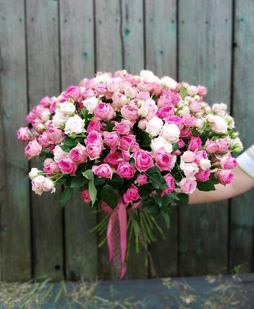 Букет Розовые кустовые розы Натали и Лав Лидия в Тарбушево