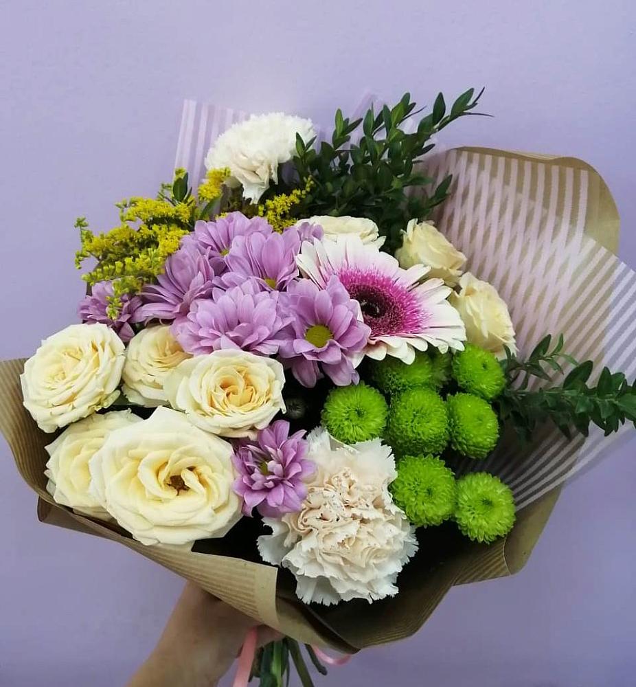 Букет цветов из: Хризантемы, Розы, Гвоздики и Герберы в Тарбушево