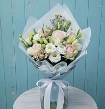 Букет цветов из:  Розы и Лизиантусы в Тарбушево