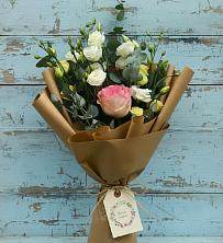 Букет цветов из:  Розы и Лизиантусы в Тарбушево