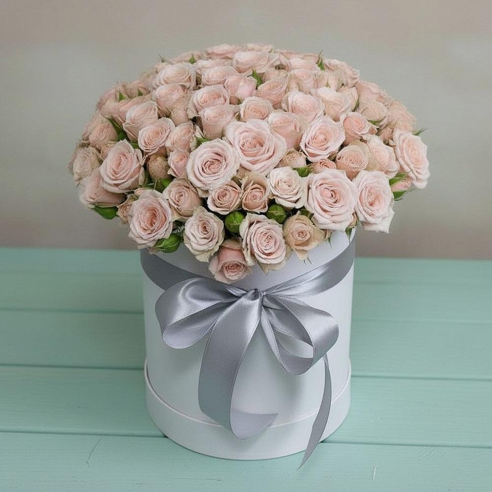 Цветочная композиция из Розы в шляпной коробке в Тарбушево